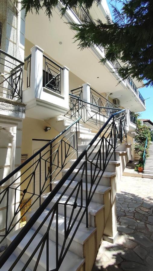 The Golden Guest House Peraia  Exterior photo